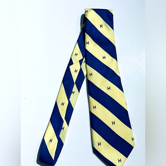 Vineyard Vines Silk Tie Blue Yellow Stripe Custom High Point Preppy Academia Tie - Picture 1 of 6